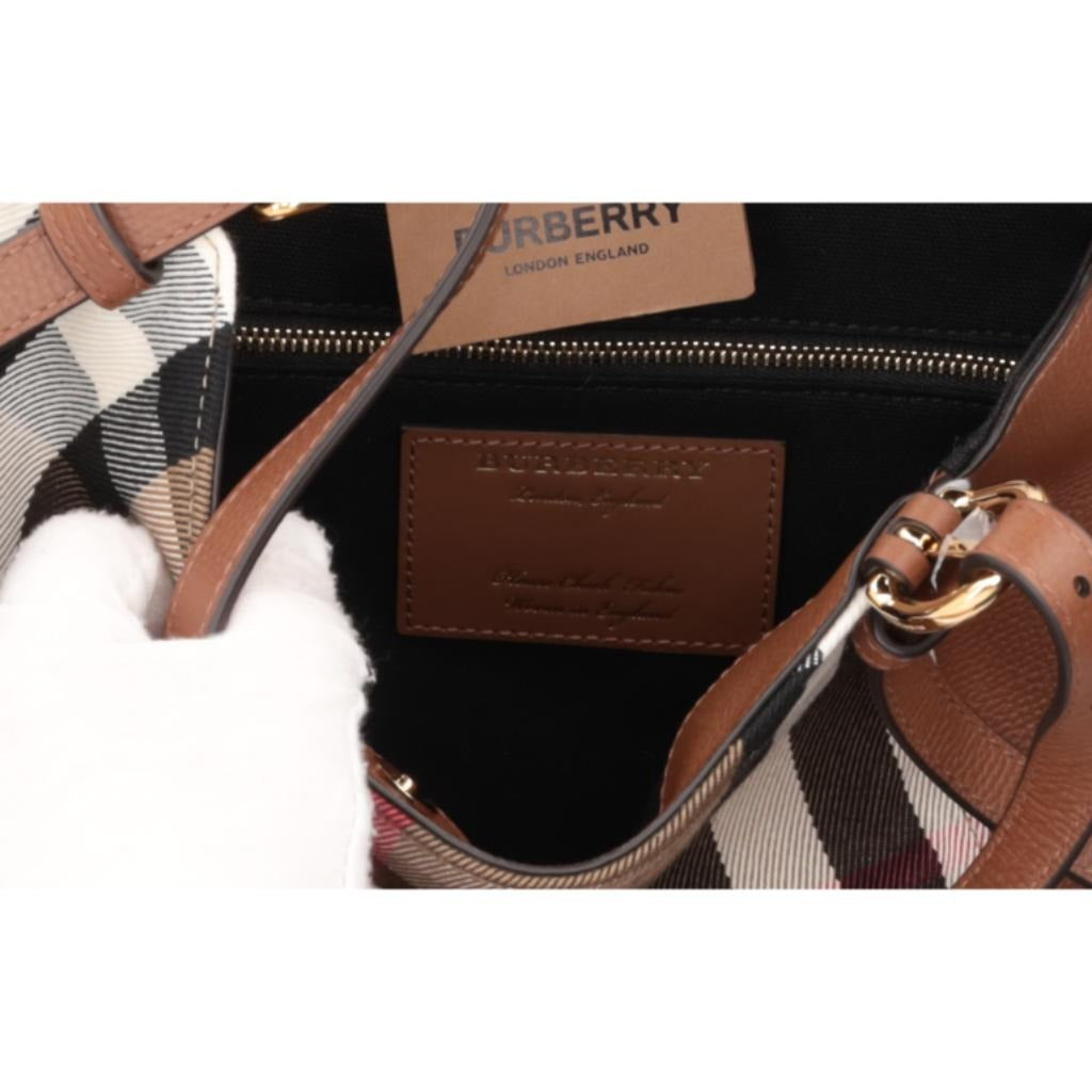 Burberry - 807378